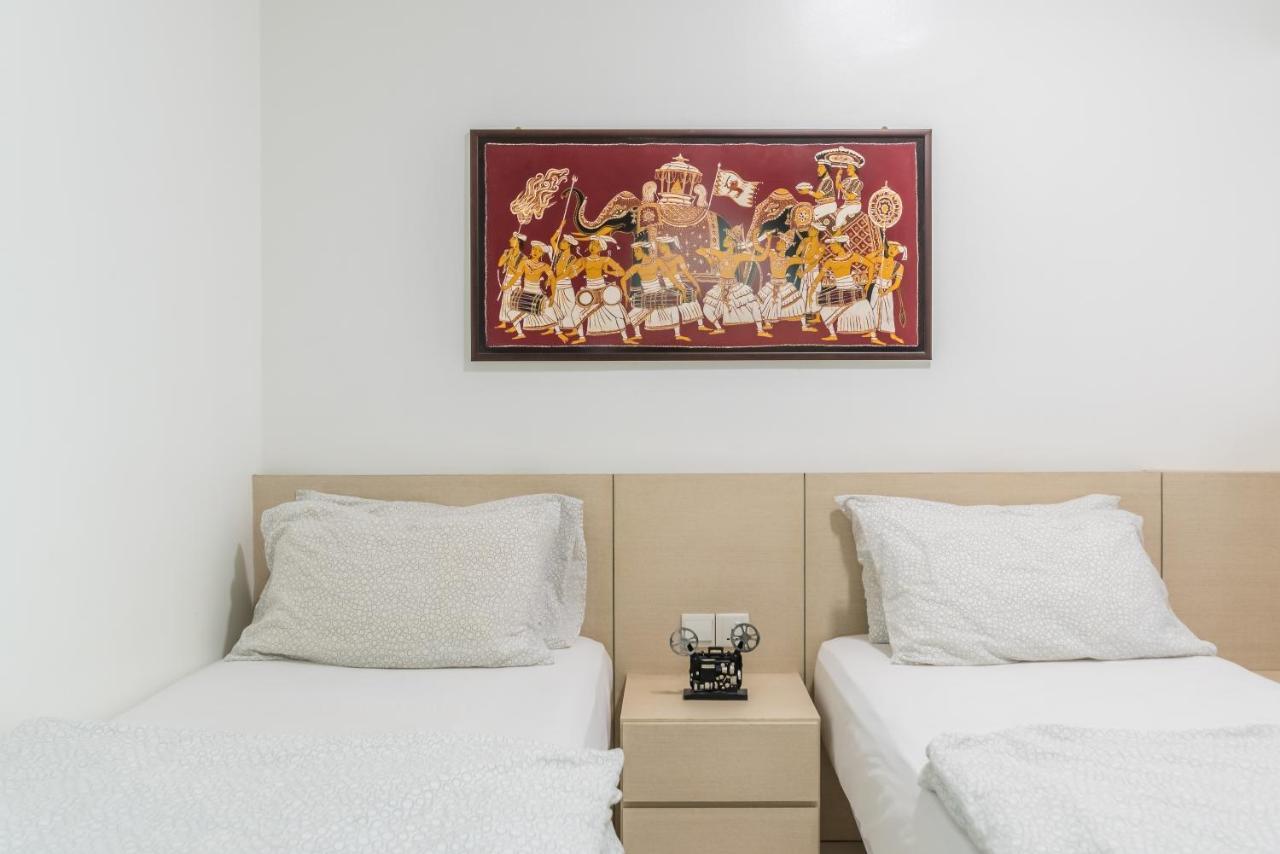 Maritime Penthouse Suite By The Sea ジョージタウン エクステリア 写真