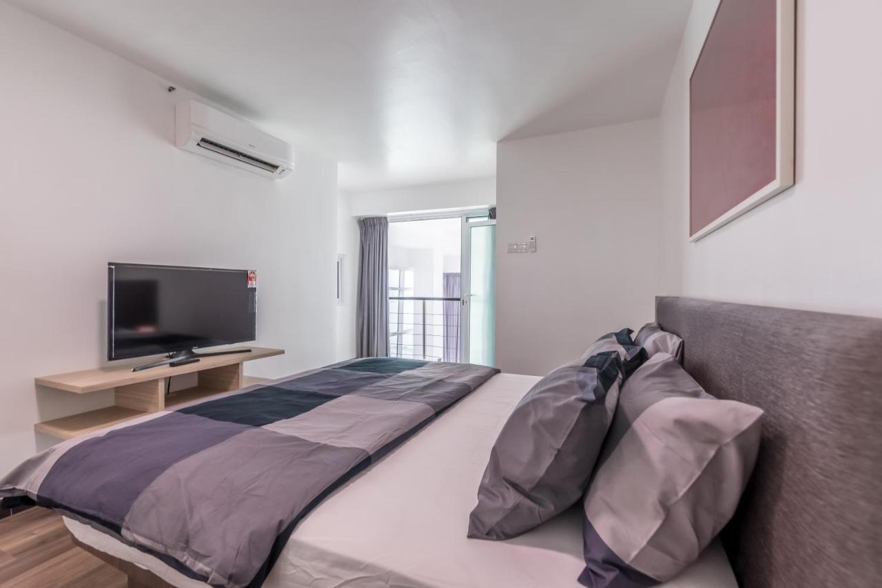 Maritime Penthouse Suite By The Sea ジョージタウン エクステリア 写真